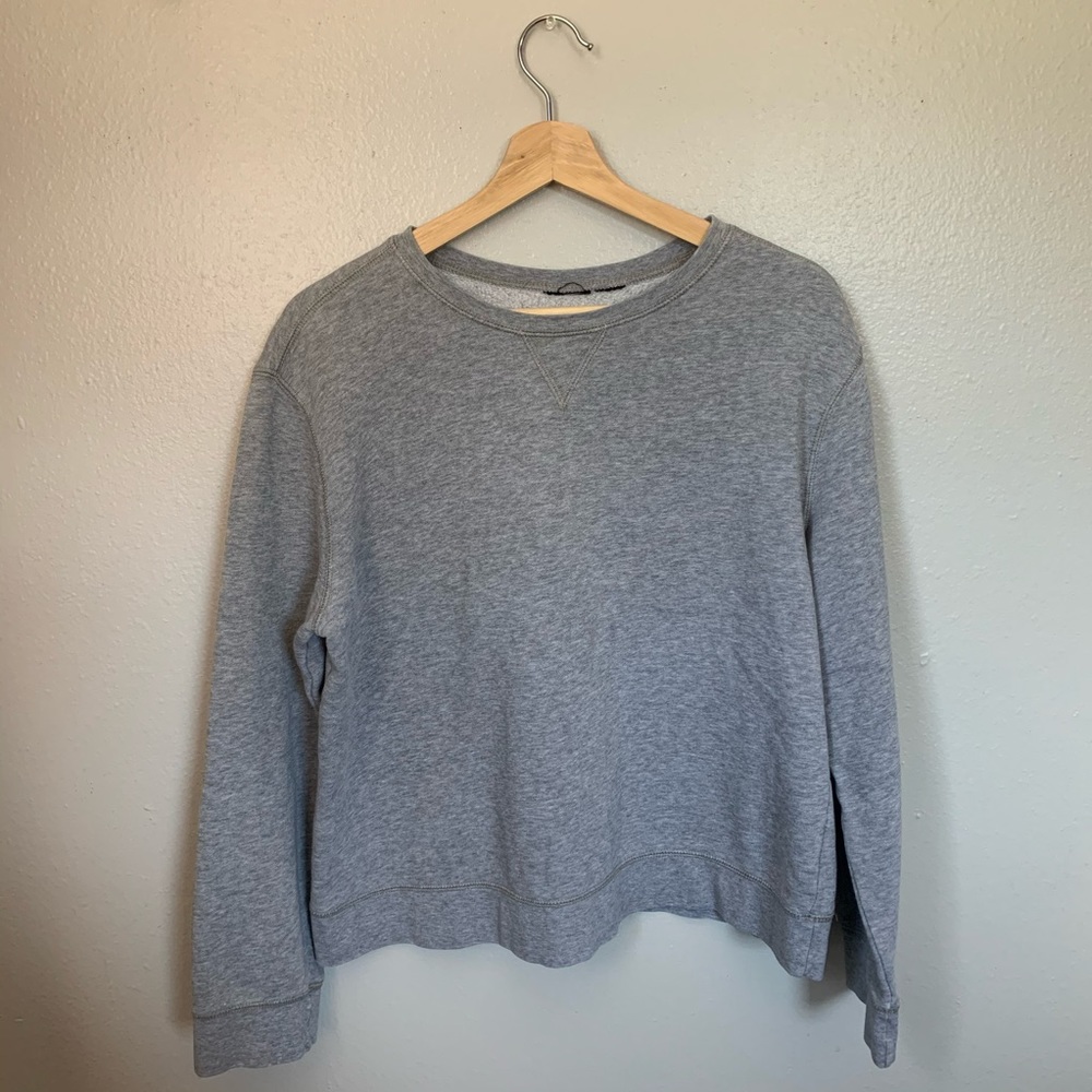 Grey Sweatshirt